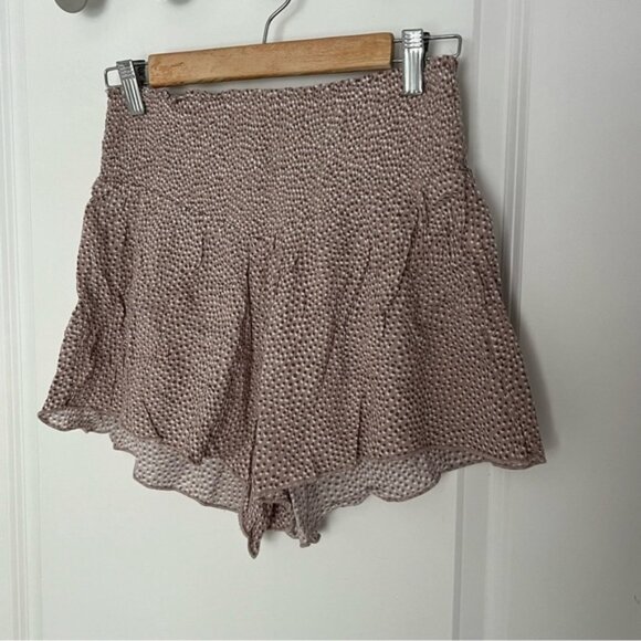 AERIE - Real Good smocked high waisted shorts size M - Picture 2 of 7
